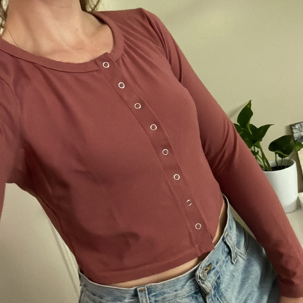 ASOS DESIGN Fitted Cardi with Snaps in Dusky Pink - Picture 4 of 4